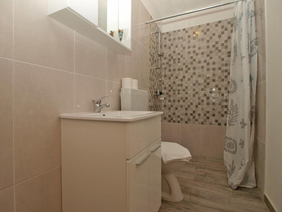 Apartments Davor 1676 Banjole Exterior foto