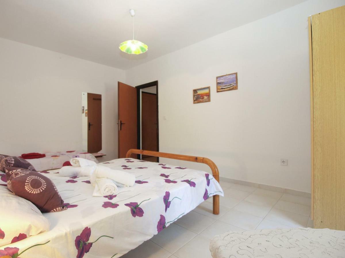 Apartments Davor 1676 Banjole Exterior foto